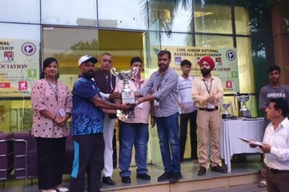 In the national junior baseball competition, both the categories won