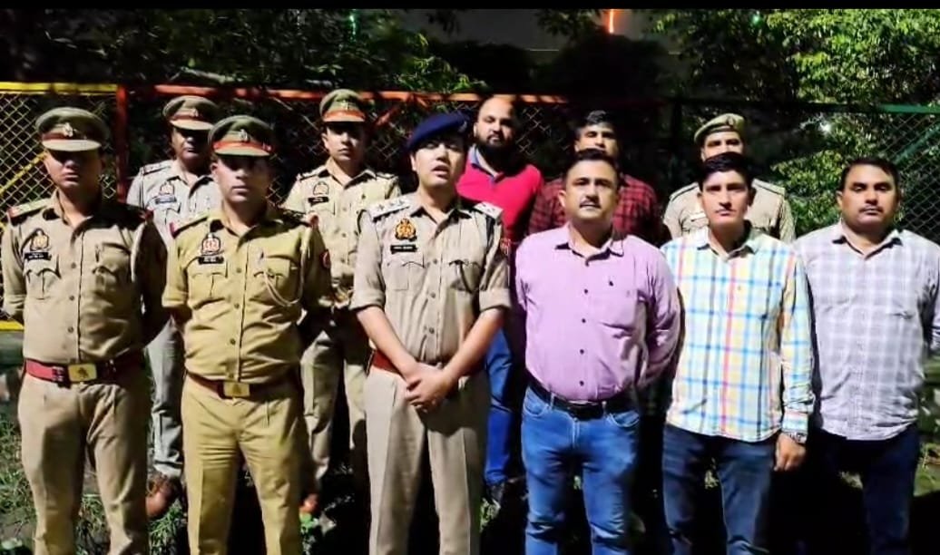 During the raid in Indirapuram. IMAGE CREDIT TO POLICE