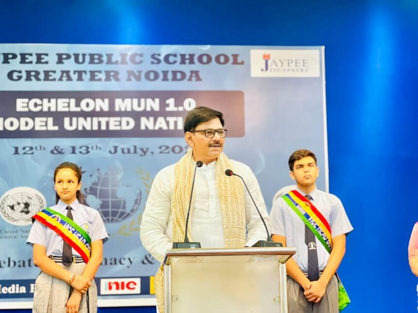 Students की वैश्विक सोच ने जीता जनप्रतिनिधि का दिल IMAGE CREDIT TO JP SCHOOL