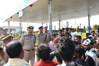 DIG Naithani’s Inspection Tour on Kanwar Route, Orders Tight Security on Highway IMAGE CREDIT TO MEERUT POLICE