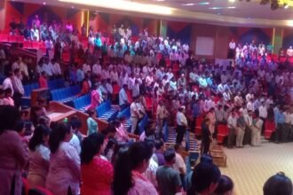 Tearful Tribute Paid to BDS Student Jyoti Sharma at Sharda University IMAGE CREDIT TO S. UNIVERSITY