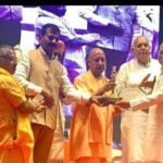 Narendra Agrawal sets an example in social service, honored by Chief Minister Yogi in Lucknow IMAGE CREDIT TO KRISHI ANUSANDHAN