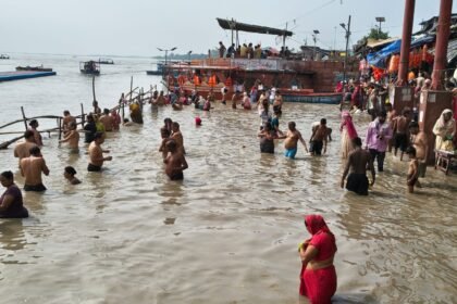 On Hariyali Amavasya, a sea of devotion surged at Braj Ghat IMAGE CREDIT TO REPORTER