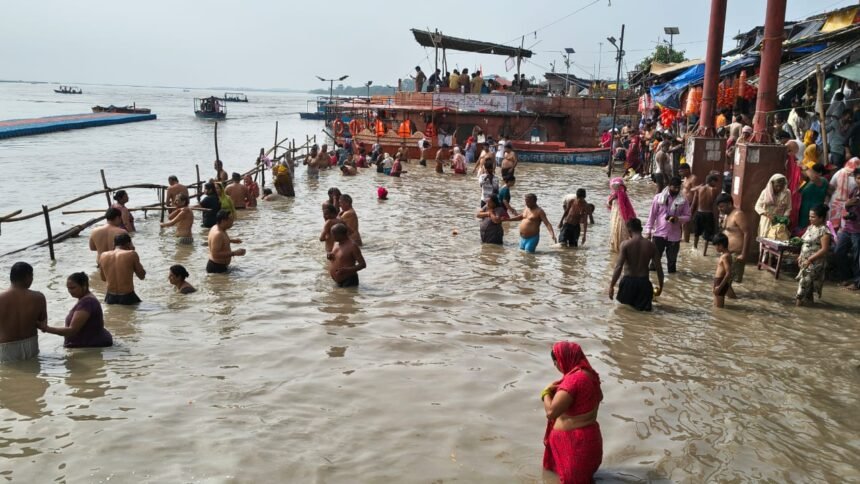 On Hariyali Amavasya, a sea of devotion surged at Braj Ghat IMAGE CREDIT TO REPORTER