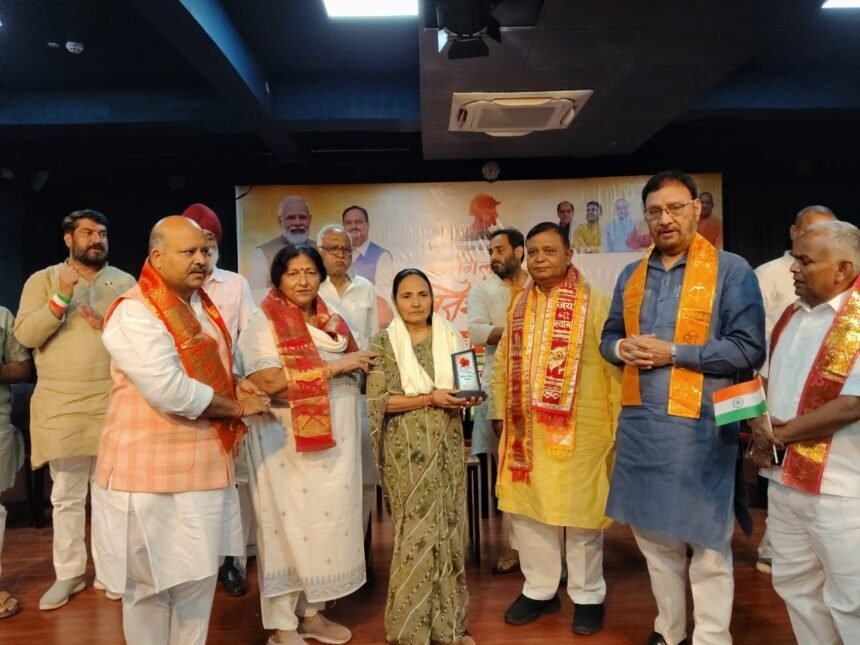 BJP Mahanagar Pays Tribute to Heroes in Kavinagar, Families Honored IMAGE CREDIT TO BJP