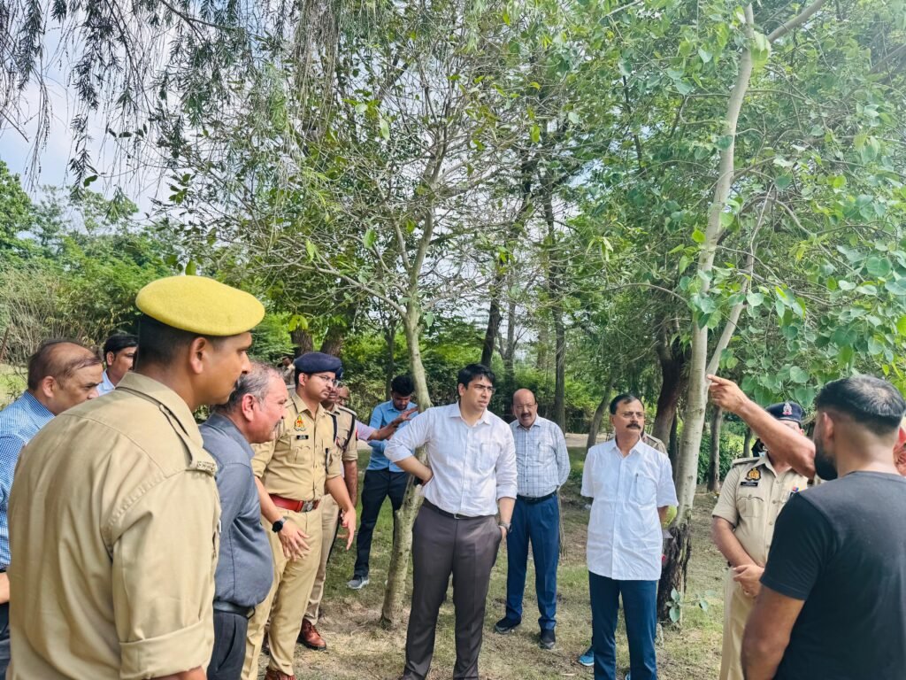 Authority Vice Chairman ने लिया सिटी फॉरेस्ट का जायजा : 27 जुलाई रविवार को आयोजित होने वाली ग्रीनाथॉन को लेकर की गई व्यवस्थाओं की समीक्षा 2 WhatsApp Image 2025 07 26 at 7.43.32 PM