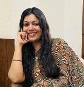 IAS Medha Roopam DM NOIDA. IMAGE CREDIT TO Medha Roopam profile