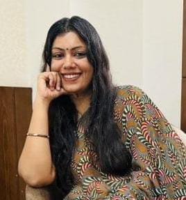 IAS Medha Roopam DM NOIDA. IMAGE CREDIT TO Medha Roopam profile
