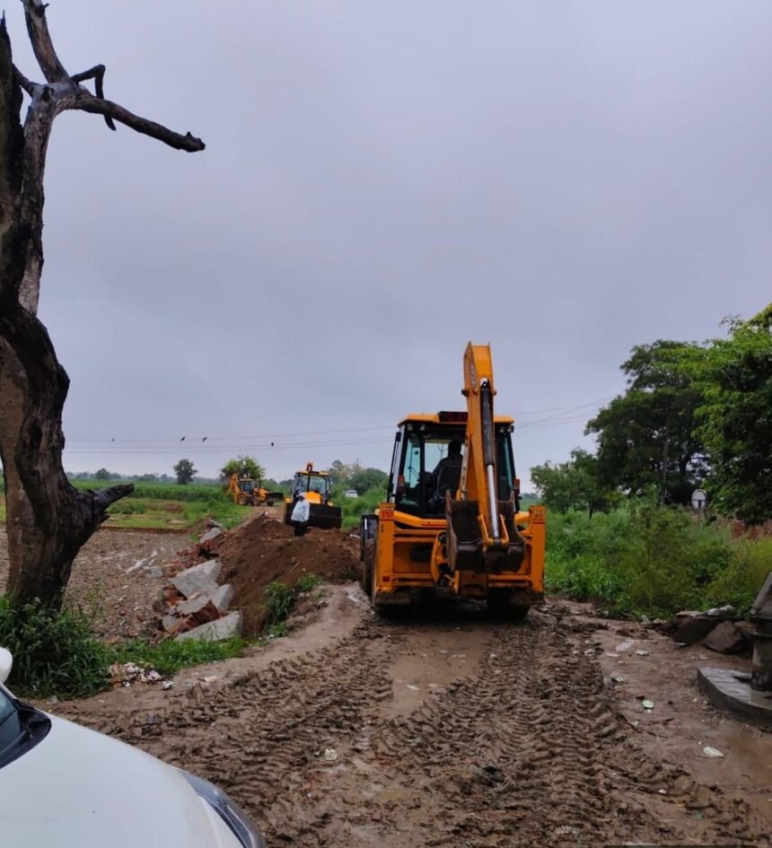 GDA action on illegal colonies in Modinagar IMAGE CREDIT TO GDA