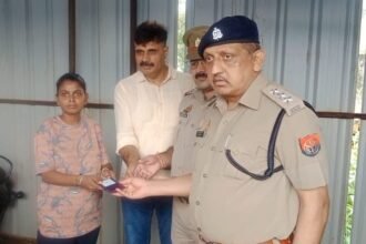 Return of lost mobiles brings back smiles IMAGE CREDIT TO GRP