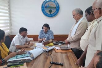 Greater Ghaziabad: Municipal Commissioner Holds Meeting with Corporation and Administrative Officials IMAGE CREDIT TO NAGAR NIGAM