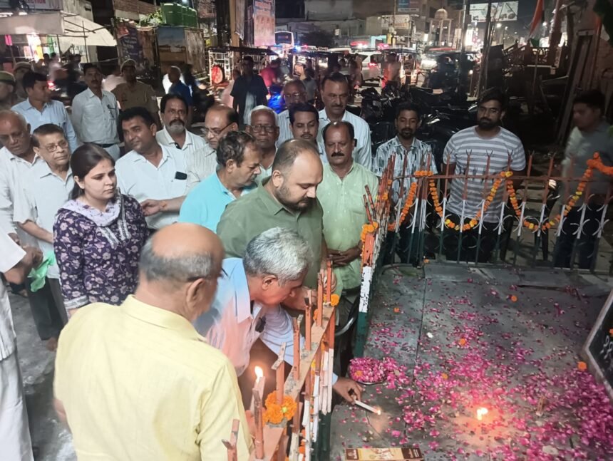 Tribute to the heroes of the freedom struggle IMAGE CREDIT TO INFROMATION DEPARTMENT