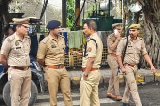 Additional Commissioner Alok Priyadarshi took charge on the ground and conducted a special checking campaign. IMAGE CREDIT TO POLICE