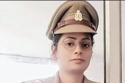 Woman Sub-Inspector Richa Sachan dies in road accident; police personnel pay heartfelt tribute. IMAGE CREDIT TO POLICE