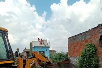 Strict Action by Greater Noida Authority: Illegal Encroachment Removed from Bisrakh Flood Zone, 25,000 Square Meters of Land Cleared IMAGE CREDIT TO GREATER NOIDA AUTHORITY