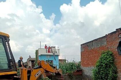 Strict Action by Greater Noida Authority: Illegal Encroachment Removed from Bisrakh Flood Zone, 25,000 Square Meters of Land Cleared IMAGE CREDIT TO GREATER NOIDA AUTHORITY