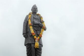 The new academic session of MCU Abhyuday inaugurated; Chief Minister unveiled the statue of Dada Makhanlal IMAGE CREDIT TO Makhanlal Chaturvedi University
