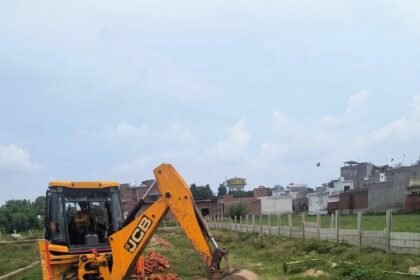 Major action by Ghaziabad Development Authority: Bulldozer run over illegal colonies spread across 49 bighas in Modinagar and Muradnagar IMAGE CREDIT TO GDA