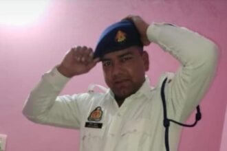 Constable Vipin Kumar, injured in a car accident, passed away during treatment; police department paid heartfelt tribute IMAGE CREDIT TO POLICE