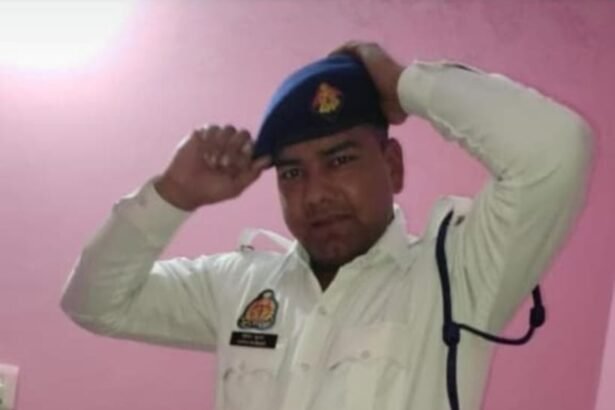 Constable Vipin Kumar, injured in a car accident, passed away during treatment; police department paid heartfelt tribute IMAGE CREDIT TO POLICE