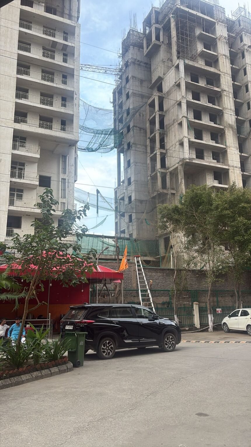 Mahagun Projects in Crossing Republic in poor condition; AOA has lodged a complaint with GDA IMAGE CREDIT TO REPORTER
