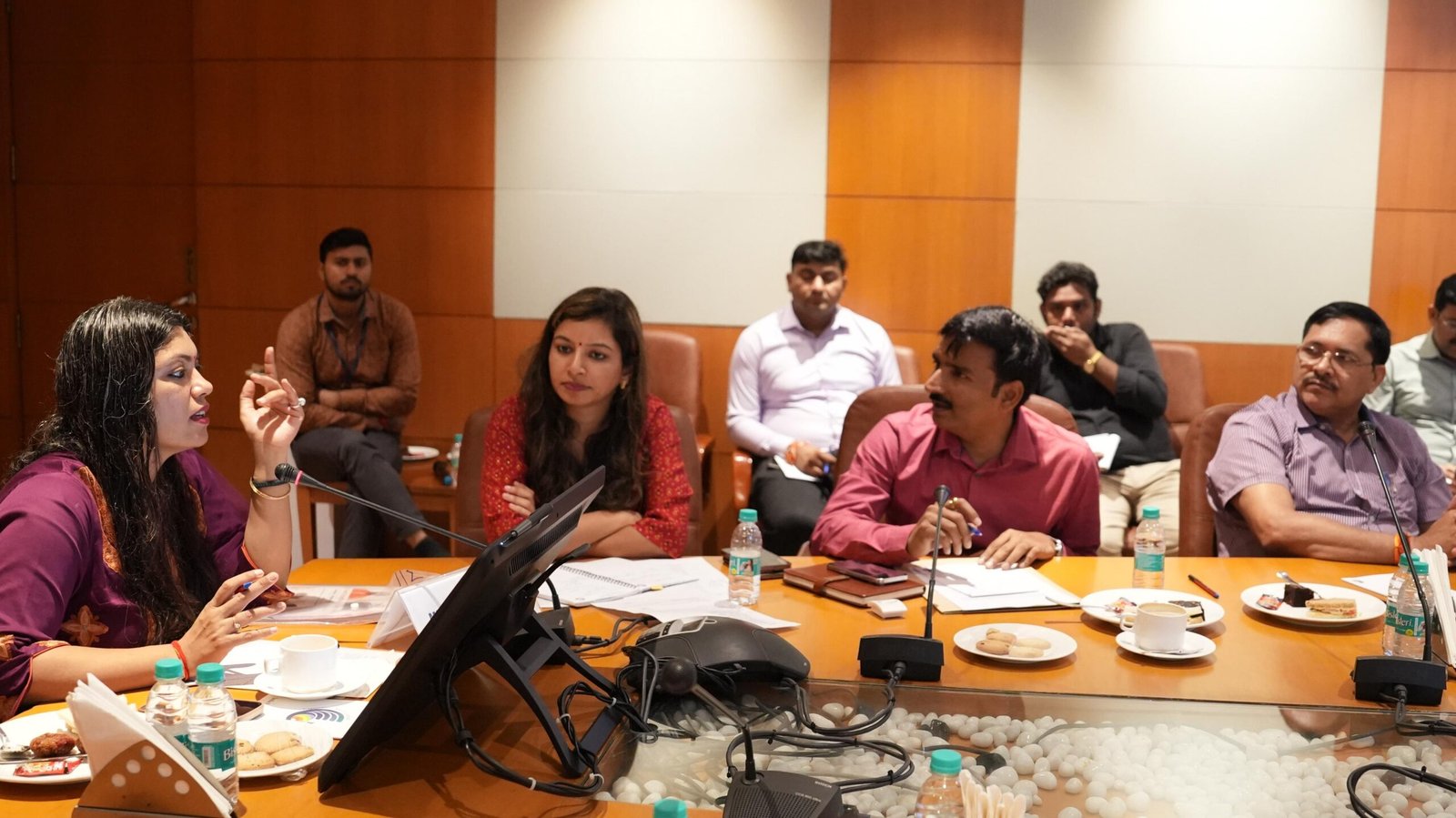 DM Medha Rupam tightened the reins on the preparations for UP International Trade Show-2025. Image credit to information department