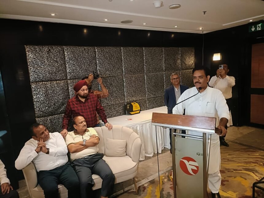 Uttar Pradesh Entrepreneur Development Association Organizes Program IMAGE CREDIT TO INFORMATION DEPARTMENT