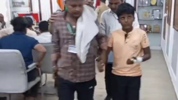 Serious allegations against school in Hapur IMAGE CREDIT TO REPORTER