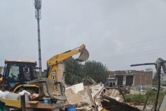 Strict action by Ghaziabad Development Authority: 20,000 square meters of illegal colony demolished in Piplerha IMAGE CREDIT TO AUTHORITY