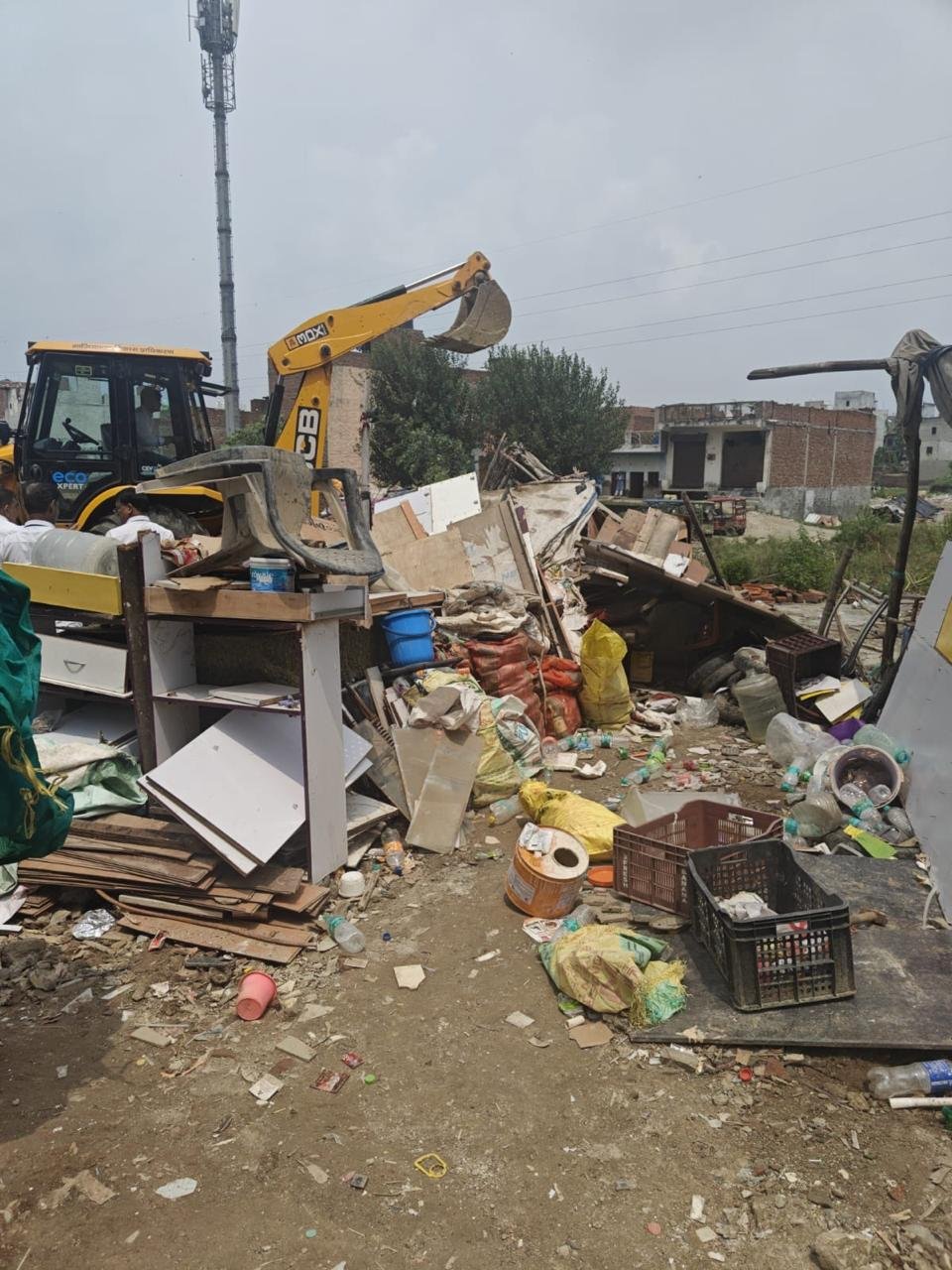 Strict action by Ghaziabad Development Authority: 20,000 square meters of illegal colony demolished in Piplerha IMAGE CREDIT TO AUTHORITY