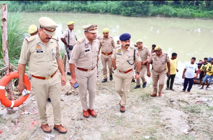 Ganpati Idol Immersion Conducted Under Administrative Supervision; Strict Ban Enforced on Immersion in the Ganga IMAGE CREDIT TO POLICE