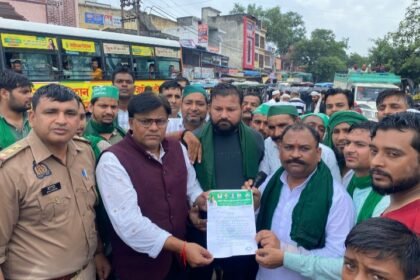 Frustrated with potholes, people staged a sit-in protest on the road; the demonstration ended following officials' assurances IMAGE CREDIT TO BKU conflict