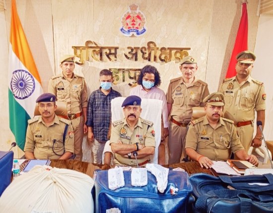 Hapur Police Uncovers Fake Robbery Case; Two Notorious Criminals Arrested with ₹20 Lakh Worth of Pashmina Shawls IMAGE CREDIT TO POLICE