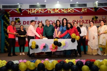 Teachers Honored on Teachers' Day at ITS College, Students Gave Captivating Performances IMAGE CREDIT TO ITS