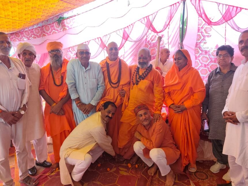 26th Bhandara at Mavikhurd Bhumiya Dham: Atmosphere Immersed in Saints’ Discourses and Devotional Spirit IMAGE CREDIT TO REPORTER