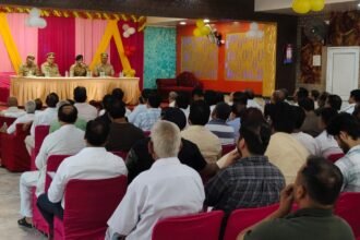 Vijaynagar Police Share Information on Beat System IMAGE CREDIT TO POLICE