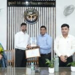 Grand Celebration of Shikshakotsav 2025 in Ghaziabad: 51 Teachers, Female Teachers, and Shiksha Mitras Honored IMAGE CREDIT TO INFORMATION DEPARTMENT