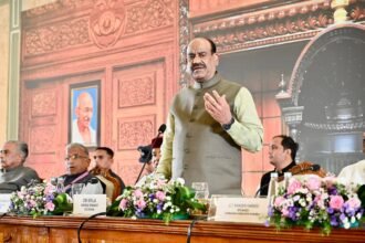 Lok Sabha Speaker Emphasizes Dialogue and Transparency IMAGE CREDIT TO PIB