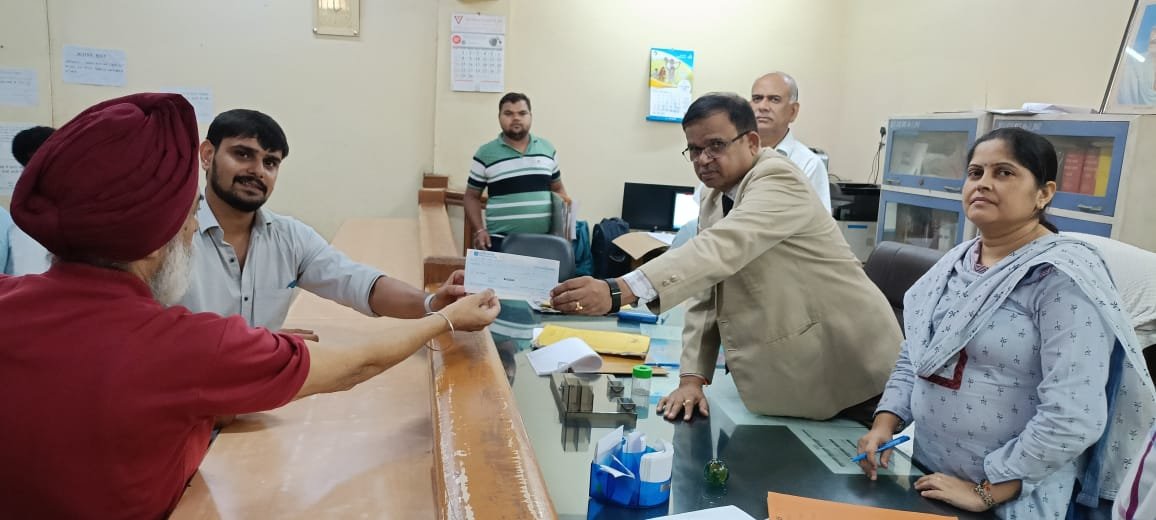 25 Cases Settled in Consumer Disputes Redressal Commission INFORMATION DEPARMENT