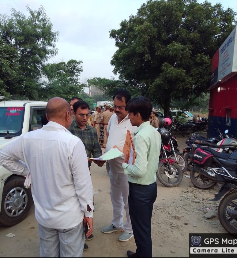 Major Action by Greater Noida Authority on High Court's Orders: Illegal Encroachment Removed from Farmer-Allotted Plot IMAGE CREDIT TO AUTHORITY