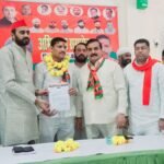 Senior BJP Leaders Join Samajwadi Party IMAGE CREDIT TO Samajwadi Party