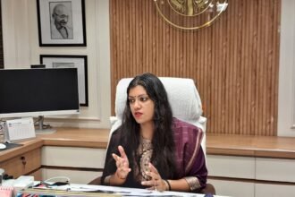 DM Medha Roopam Reviews Schemes, Stresses Timely Benefits, Photo By information department