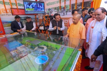 Developed UP 2047 Program: UP CM Yogi Adityanath arrives in Ghaziabad IMAGE CREDIT TO NAGAR NIGAM AND INFORMATION DEPARTMENT