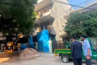 Bulldozer operation by GDA against illegal construction in Rajendra Nagar; demolition carried out in the presence of the Vice Chairman IMAGE CREDIT TO AUTHORITY