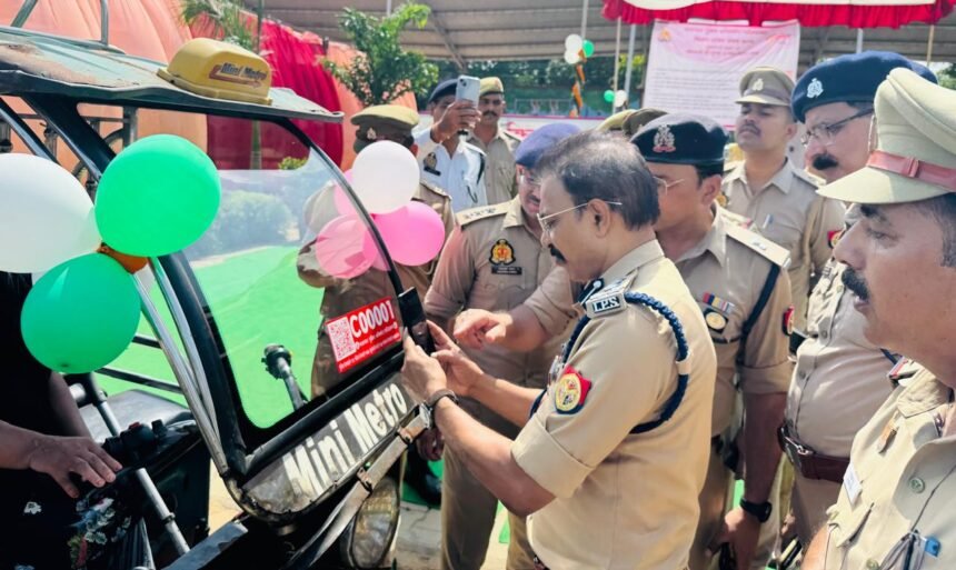 Women’s Safety: Traffic Police Introduce Unique Coding System for E-Rickshaws IMAGE CREDIT TO POLICE