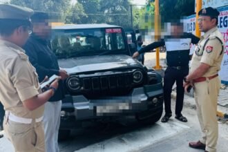 Traffic police fined 2,642 four-wheel vehicles and seized 16 IMAGE CREDIT TO POLICE
