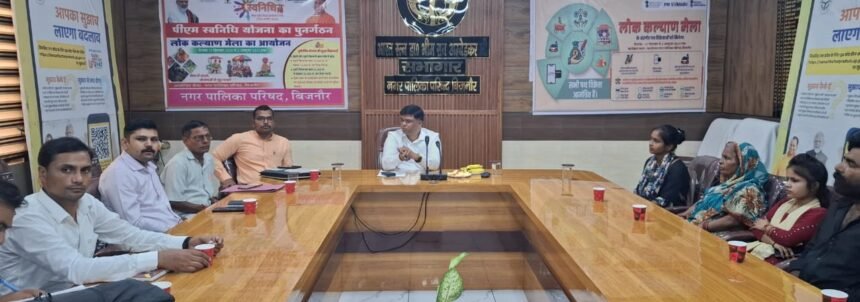 The preparations for the Lok Kalyan Mela have received a new dimension, with street food vendors being taught cleanliness and safety practices IMAGE CREDIT TO Municipality