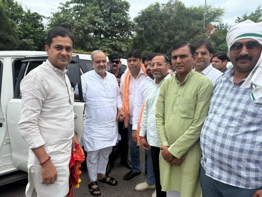 Bhupendra Singh Chaudhary, the BJP state president, was warmly welcomed in Jewar while on his way to Hathras IMAGE CREDIT TO BJP