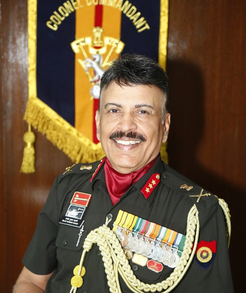 Lieutenant General Rajeev Kumar Sahni has assumed command of the EME (Electrical and Mechanical Engineers) and paid tribute to the martyrs at the National War Memorial IMAGE CREDIT TO EME