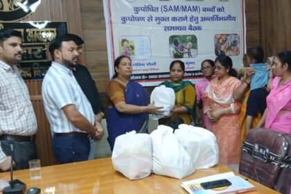 nutrition kit distribution program was organized in Bijnor to improve the health of malnourished children IMAGE CREDIT TO Municipal Council